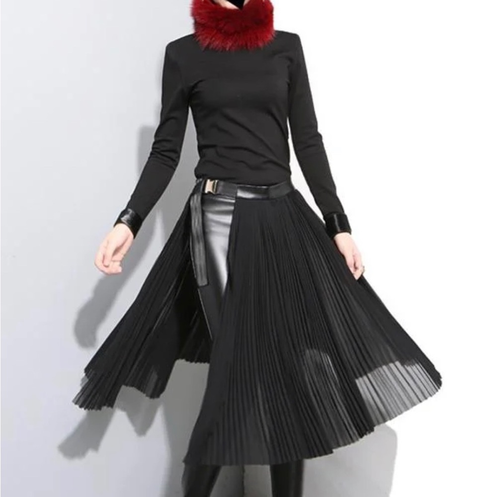 ISO IN SEARCH OF: sheer pleated skirt belt. DO NOT BUY!